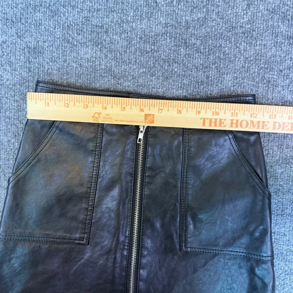 Black Faux Leather Zipper Front Mini Skort with Pockets High Waisted A-Line Chic